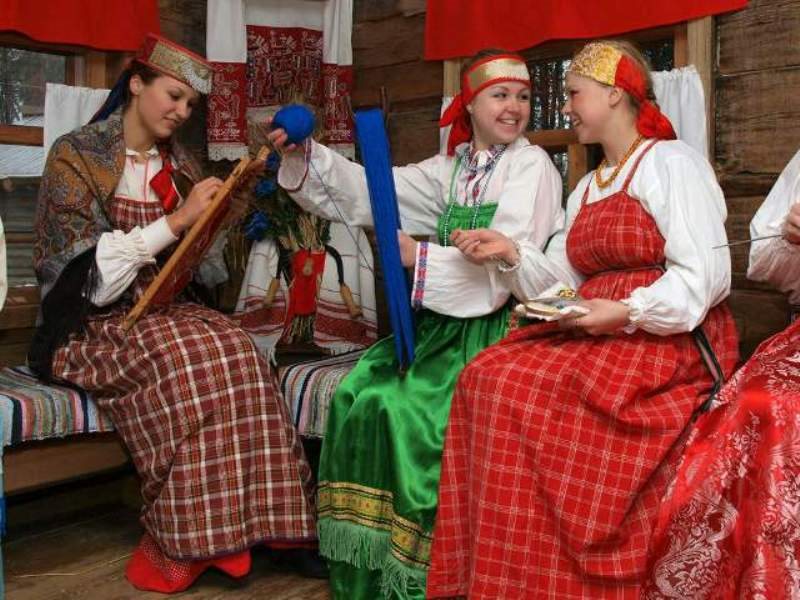 Сценарии фольклорных праздников деревенские посиделки Сценарии фольклорных праздников деревенские посиделки